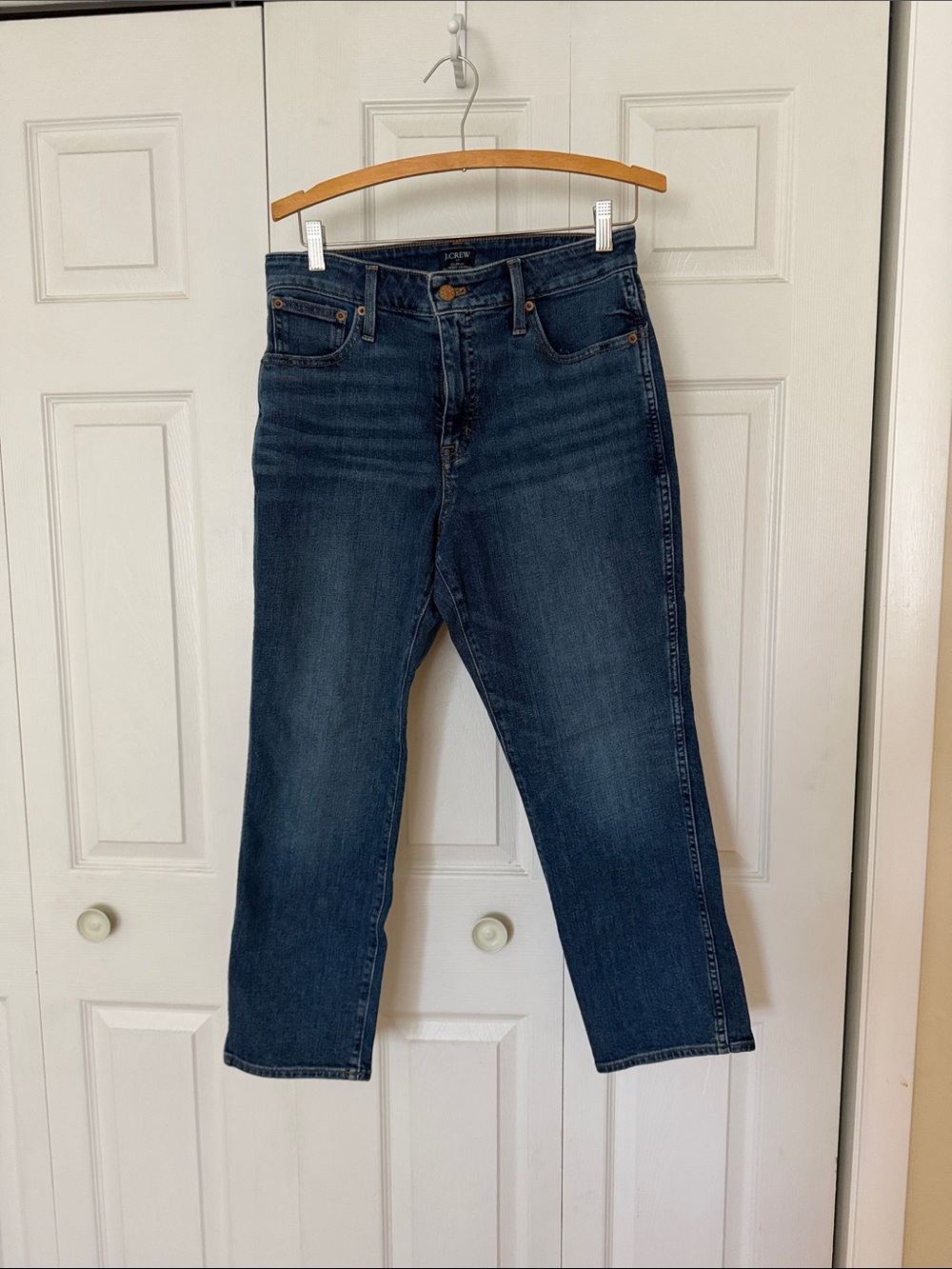 NWOT J. Crew woman’s Curvy Classic Vintage Straight Jeans in Indigo Blue 29P